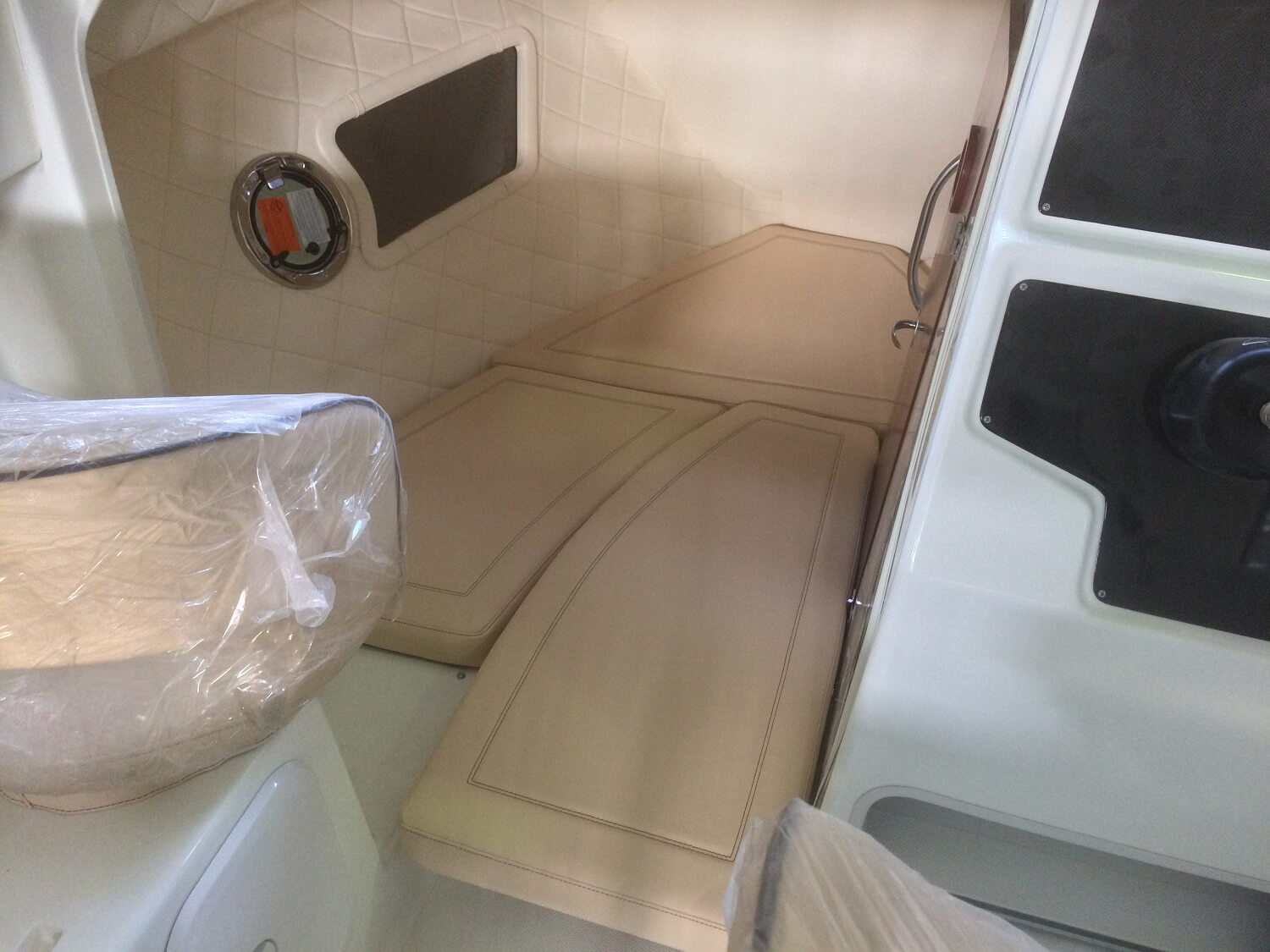 Additional cushion for making a berth