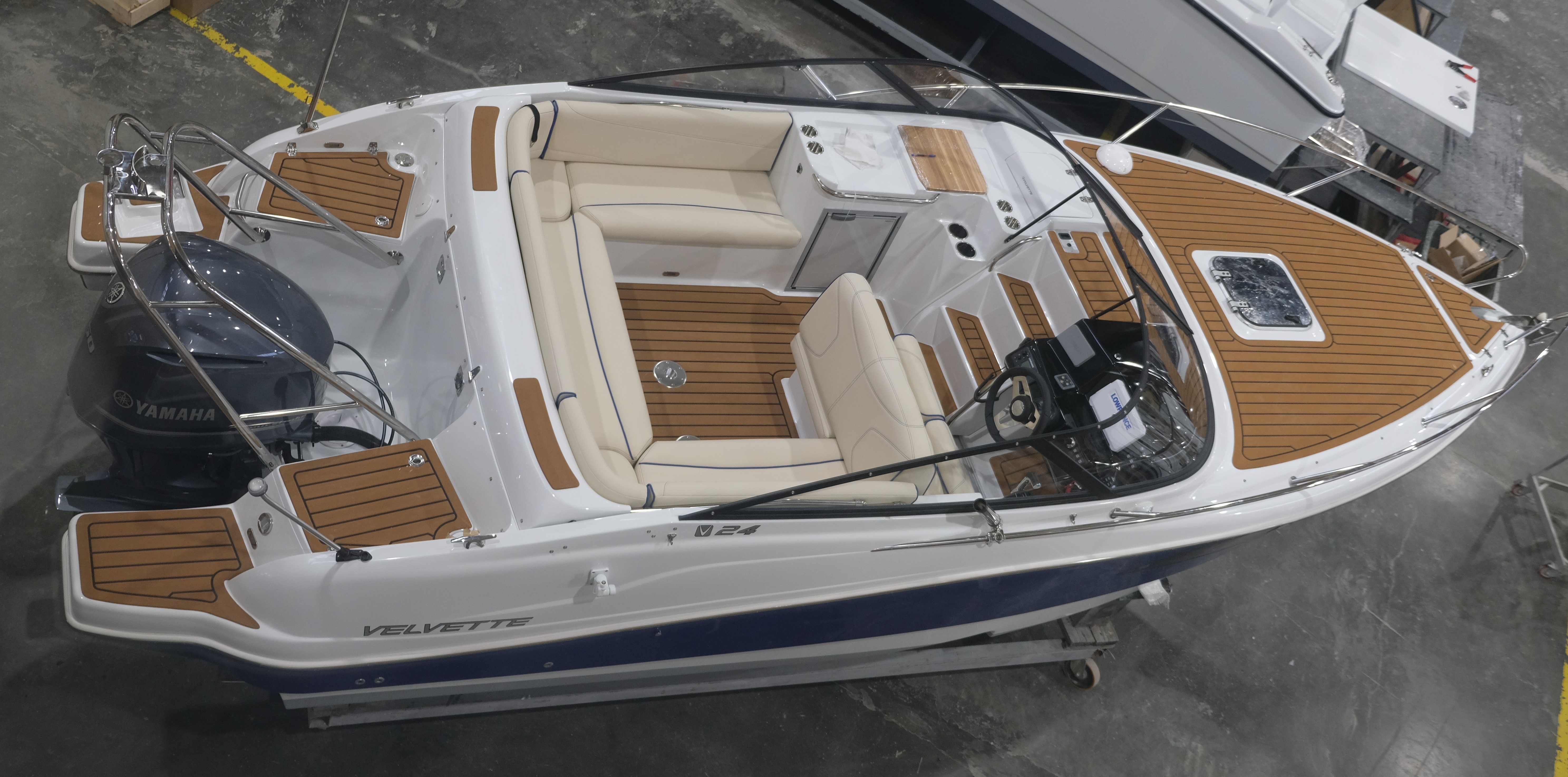 Synthetic teak decking on bow, cockpit, stern deck